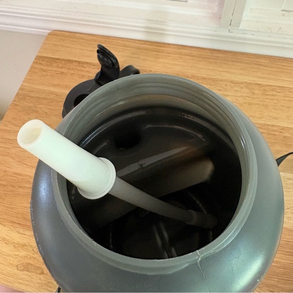 Hydrojug Leopard Print Water Bottle - Picture 10 of 10